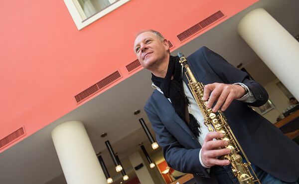 Всемирно известный саксофонист Федерико Мондельчи Всемирно известный саксофонист Федерико Мондельчи - Sputnik Армения