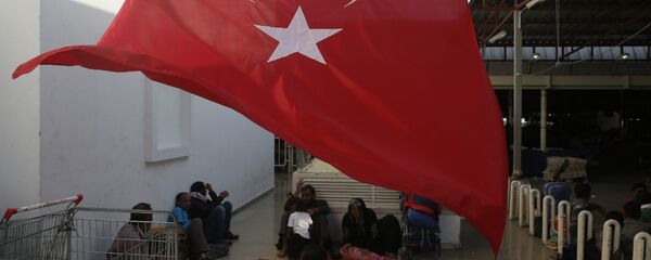 Мигранты с Ближнего Востока в Бодруме Мигранты с Ближнего Востока в Бодруме - Sputnik Արմենիա