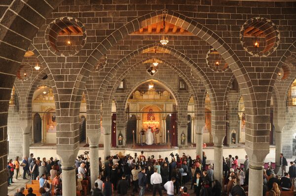 Церковь Св. Киракоса Церковь Св. Киракоса - Sputnik Արմենիա