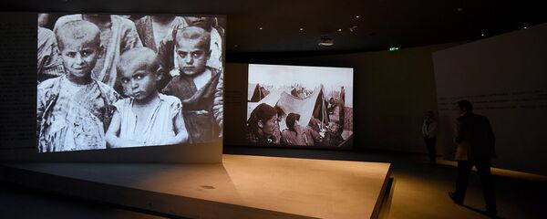 Жалаңаш томпақ қыз