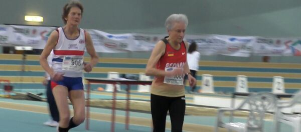 Спутник_Старушки пробежали 800 метров на чемпионате по легкой атлетике в Италии Спутник_Старушки пробежали 800 метров на чемпионате по легкой атлетике в Италии - Sputnik Արմենիա