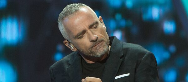 Певец Эрос Рамазотти Певец Эрос Рамазотти - Sputnik Армения