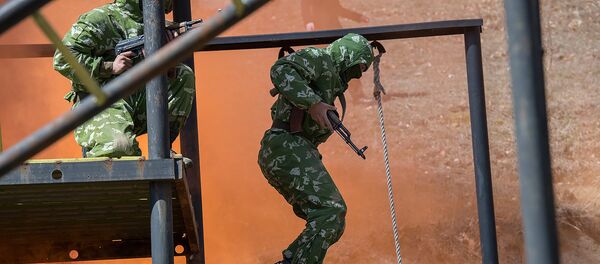 Учения российских войск в армянских горах Учения российских войск в армянских горах - Sputnik Армения