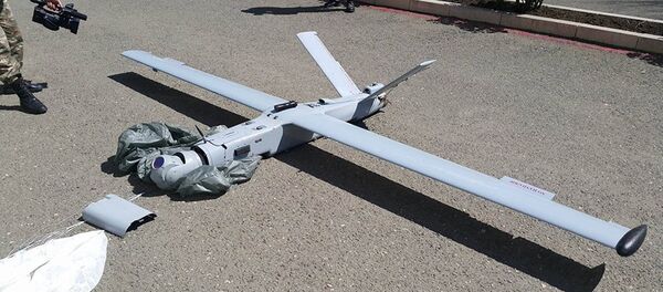 Сбитый вооруженными силами НКР азербайджанский беспилотник Сбитый вооруженными силами НКР азербайджанский беспилотник - Sputnik Армения
