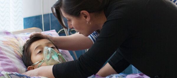 Карабахские дети получают необходимое лечение в Степанакертском медицинском центре. - Sputnik Армения