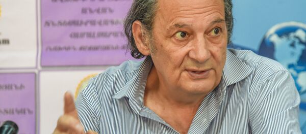 Социолог Агарон Адибекян - Sputnik Армения