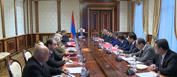 Президент Армении на данный момент мы понесли потери в лице 18 жертв Президент Армении на данный момент мы понесли потери в лице 18 жертв - Sputnik Армения