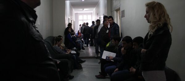 Очередь на сдачу крови в Центре гематологии им. Йоляна - Sputnik Армения