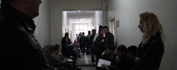 Очередь на сдачу крови в Центре гематологии им. Йоляна - Sputnik Армения