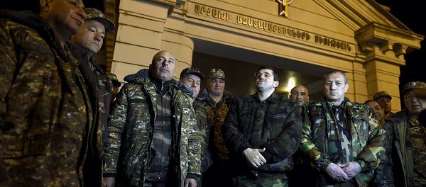 Добровольцы в Нагорном Карабахе Добровольцы в Нагорном Карабахе - Sputnik Армения