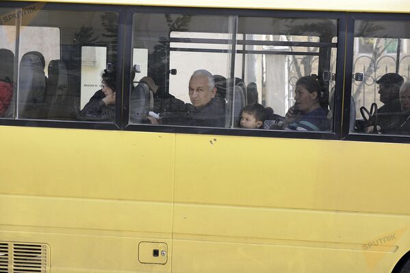 Общественный транспорт работает в привычном режиме. - Sputnik Армения
