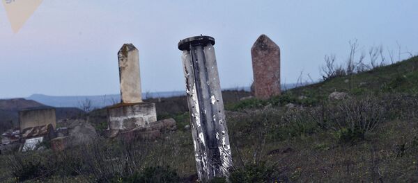 Азербайджанское кладбище в Гадруте. Азербайджанское кладбище в Гадруте. - Sputnik Արմենիա