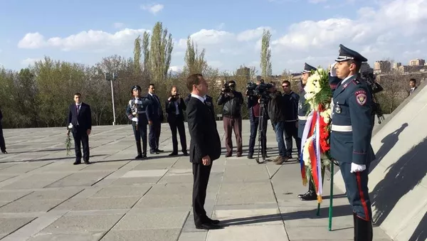 Дмитрий Медведев в Цицернакаберде - Sputnik Армения