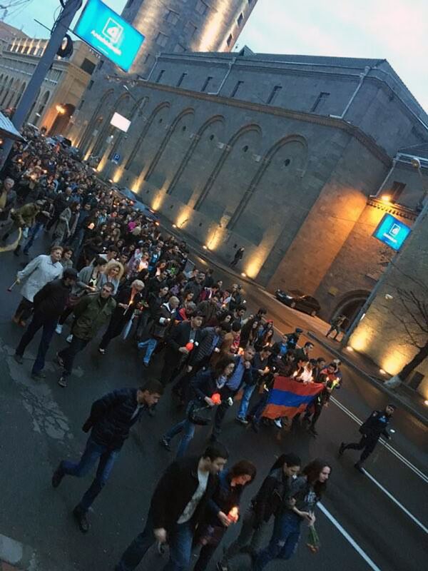 Шествие молчания в память о погибших в Нагорном Карабахе солдатах Шествие молчания в память о погибших в Нагорном Карабахе солдатах - Sputnik Արմենիա