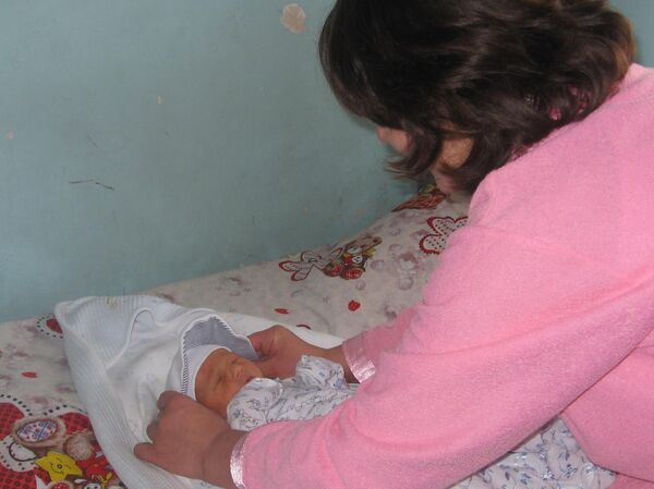 Новорожденный Тигран, которого назвали в честь Тиграна Абгаряна из Гюмри, погибшего в Джабраиле Новорожденный Тигран, которого назвали в честь Тиграна Абгаряна из Гюмри, погибшего в Джабраиле - Sputnik Արմենիա