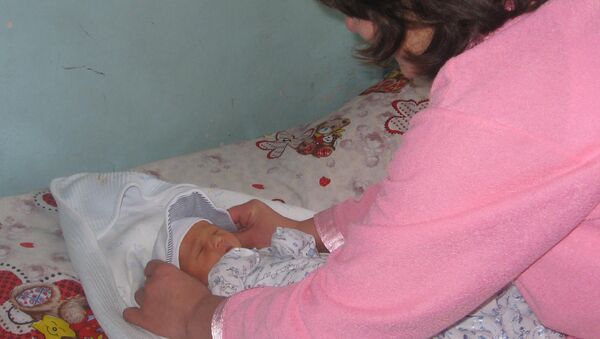 Новорожденный Тигран, которого назвали в честь Тиграна Абгаряна из Гюмри, погибшего в Джабраиле - Sputnik Արմենիա