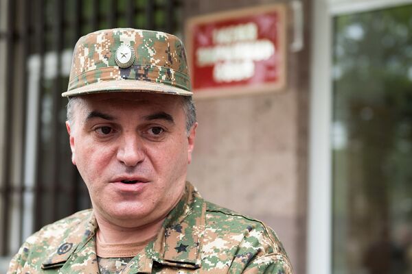 Арташес Хачатрян Арташес Хачатрян - Sputnik Армения