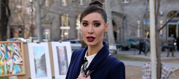 Актриса Назени Оганнисян читат любовное стихотворение Вагана Терьяна Актриса Назени Оганнисян читат любовное стихотворение Вагана Терьяна - Sputnik Արմենիա