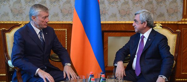 Президент РА Серж Саргсян и генсек ОДКБ Николай Бордюжа Президент РА Серж Саргсян и генсек ОДКБ Николай Бордюжа - Sputnik Армения