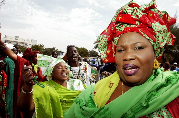 Анита Мбенгуе Ндиайе – яркий политик и член женского крыла Социалистической партии Сенегала, борец за права женщин. В некоторых регионах Сенегала до сих пор практикуется женское обрезание, которое помимо физического вреда, вызывает серьезные психологические расстройства. - Sputnik Армения