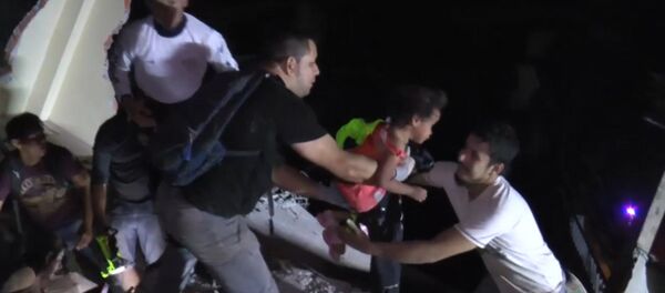 СПУТНИК_Землетрясение в Эквадоре: спасательная операция и кадры разрушений - Sputnik Армения