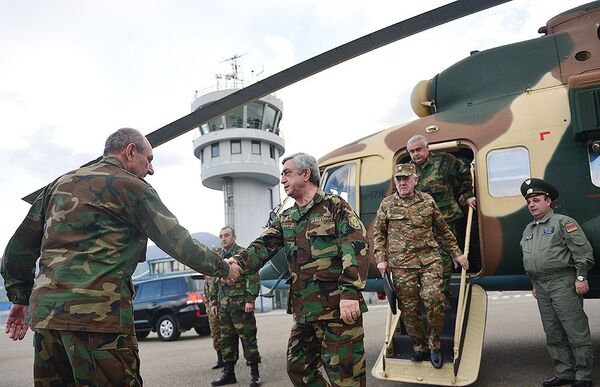 Визит президента Армении Сержа Саргсяна в НКР Визит президента Армении Сержа Саргсяна в НКР - Sputnik Армения