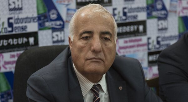 Председатель общественной организации езидов Армении Мидиа-Шангал Амо Шароян Председатель общественной организации езидов Армении Мидиа-Шангал Амо Шароян - Sputnik Армения