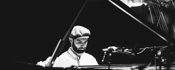 Тигран Амасян Тигран Амасян - Sputnik Արմենիա