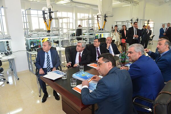 Серж Саргсян Серж Саргсян - Sputnik Արմենիա