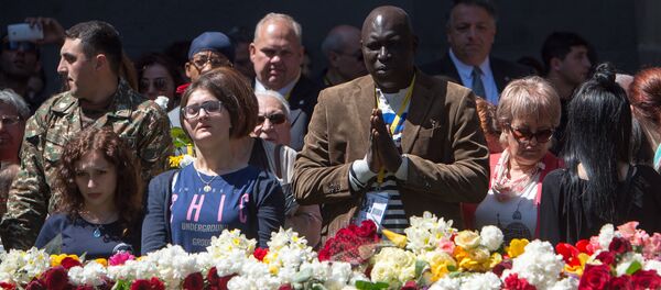 Мемориал памяти жертв Геноцида армян в Цицернакаберде Мемориал памяти жертв Геноцида армян в Цицернакаберде - Sputnik Армения