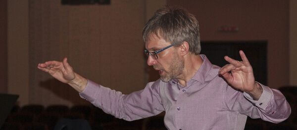 дирижер Микк Юлеоя дирижер Микк Юлеоя - Sputnik Армения