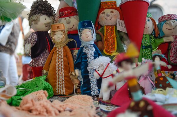 Шоу армянских таразов Шоу армянских таразов - Sputnik Արմենիա