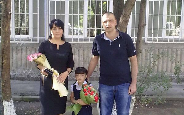Արմեն Հովհաննիսյանը` կնոջ և դստեր հետ - Sputnik Արմենիա
