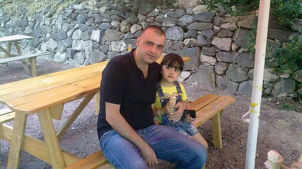 Погибший в результате взрыва автобуса в Ереване Армен Ованнисян Погибший в результате взрыва автобуса в Ереване Армен Ованнисян - Sputnik Армения