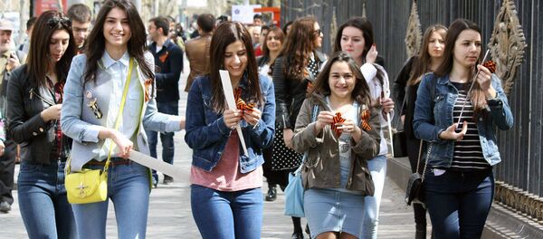 В Армении проводят акцию «Георгиевская ленточка!» В Армении проводят акцию «Георгиевская ленточка!» - Sputnik Армения