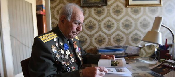 Հայրենական Մեծ պատերազմի հետախույզ Պետրոս Պետրոսյանը հիշում է մարտական անցյալը - Sputnik Արմենիա