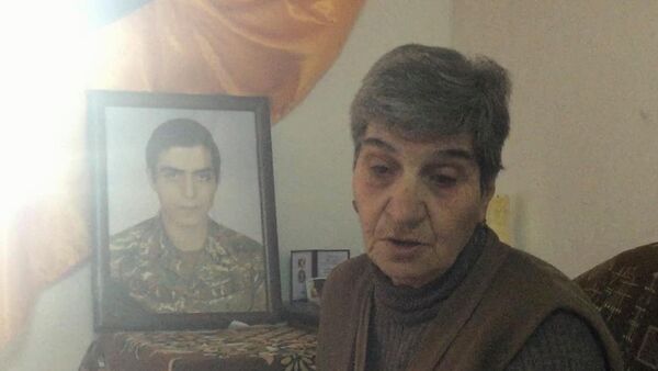Родственники погибшего в начале апреля в Нагорном Карабахе солдата Тиграна Беракчяна рассказывают о том каким он был - Sputnik Армения