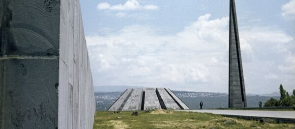 Мемориальный комплекс Цицернакаберд в городе Ереване Мемориальный комплекс Цицернакаберд в городе Ереване - Sputnik Արմենիա
