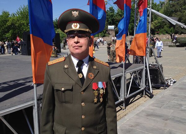 Директор Военного музея «Мать Армения» МО РА, кандидат исторических наук Аваг Арутюнян Директор Военного музея «Мать Армения» МО РА, кандидат исторических наук Аваг Арутюнян - Sputnik Армения