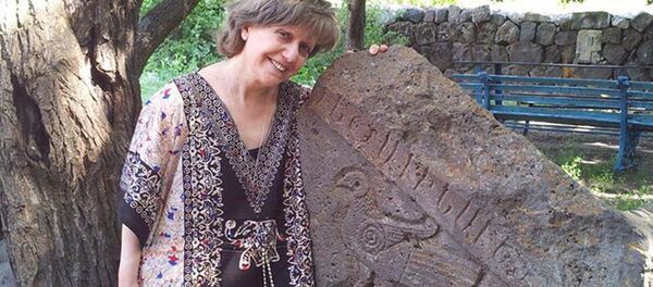 Экстрасенс Ани Маджнунян Экстрасенс Ани Маджнунян - Sputnik Армения