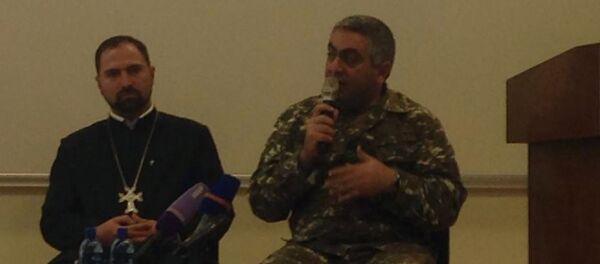 Встреча с Арцруном Ованнисяном в Американском Университете Армении Встреча с Арцруном Ованнисяном в Американском Университете Армении - Sputnik Արմենիա