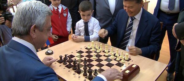 Նախագահը ներկա է գտնվել շախմատի դպրոցի բացմանը Նախագահը ներկա է գտնվել շախմատի դպրոցի բացմանը - Sputnik Արմենիա