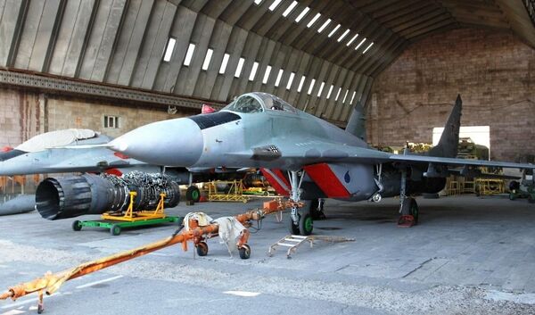 Новые истребители четвертого поколения МиГ-29  поступили на российскую военную базу в Армении после модернизации - Sputnik Արմենիա