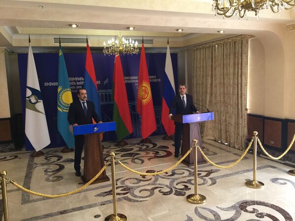 Տիգրան Սարգսյանը ԵՏՄ միջկառավարական խորհրդի նիստ Տիգրան Սարգսյանը ԵՏՄ միջկառավարական խորհրդի նիստ - Sputnik Արմենիա