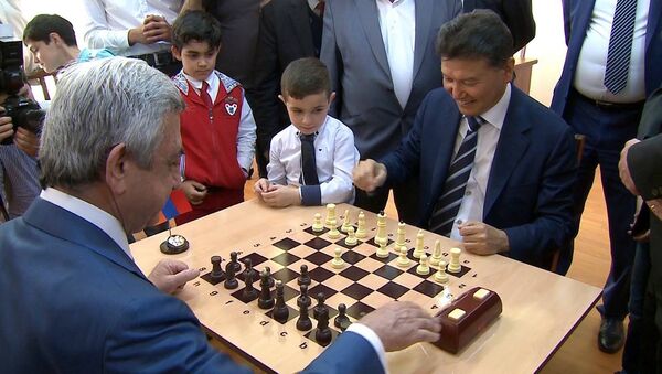 Серж Саргсян присутствовал на открытии школы шахмат - Sputnik Армения