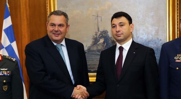 Шармазанов и Каменос Шармазанов и Каменос - Sputnik Армения