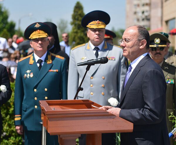 Министр обороны Армении Сейран Оганян Министр обороны Армении Сейран Оганян - Sputnik Արմենիա