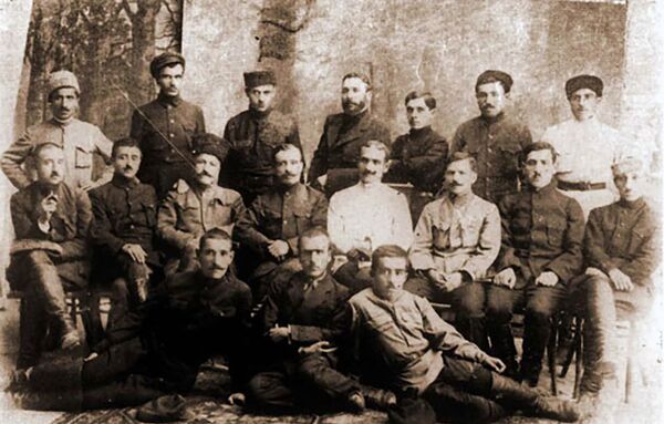 Рожденная в бурях: столетие Первой армянской республики - Sputnik Армения