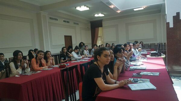 Աշակերտական ինքնավարության մարմինների չորրորդ համադպրոցական համաժողով Աշակերտական ինքնավարության մարմինների չորրորդ համադպրոցական համաժողով - Sputnik Արմենիա