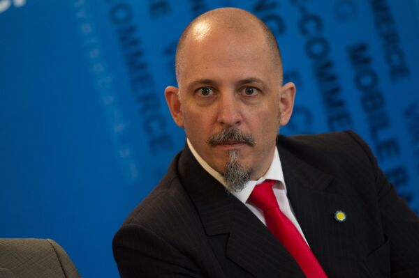 Чрезвычайный и полномочный посол Аргентины в Армении Гонсало Уриолабеитиа Чрезвычайный и полномочный посол Аргентины в Армении Гонсало Уриолабеитиа - Sputnik Արմենիա